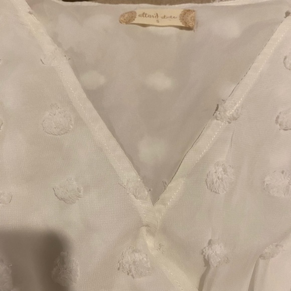 Altered State cropped wrap top with v-neck and banded bottom. Size Small - Picture 3 of 6